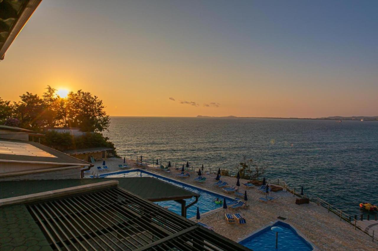 Aquamarine Apartments 1, Влёра Экстерьер фото